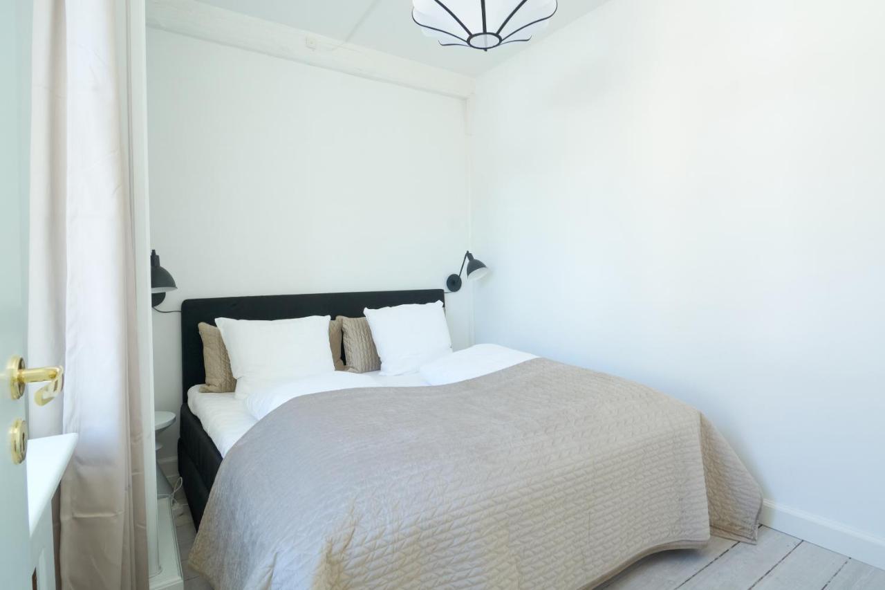 Spacious Centrally Located In Cph's Old Town