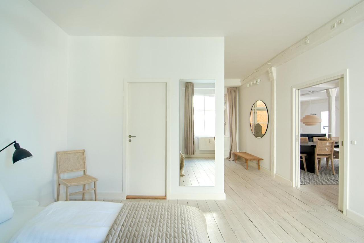 Spacious Centrally Located In Cph's Old Town