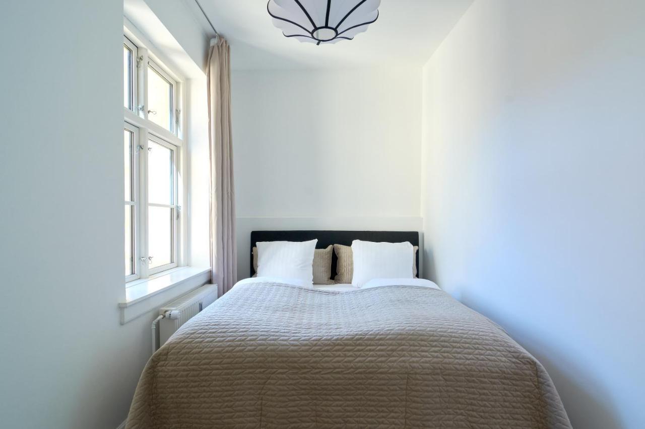 Spacious Centrally Located In Cph's Old Town *