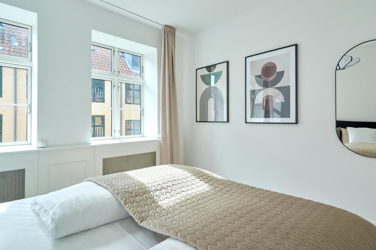 Spacious Centrally Located In Cph's Old Town Lejlighed